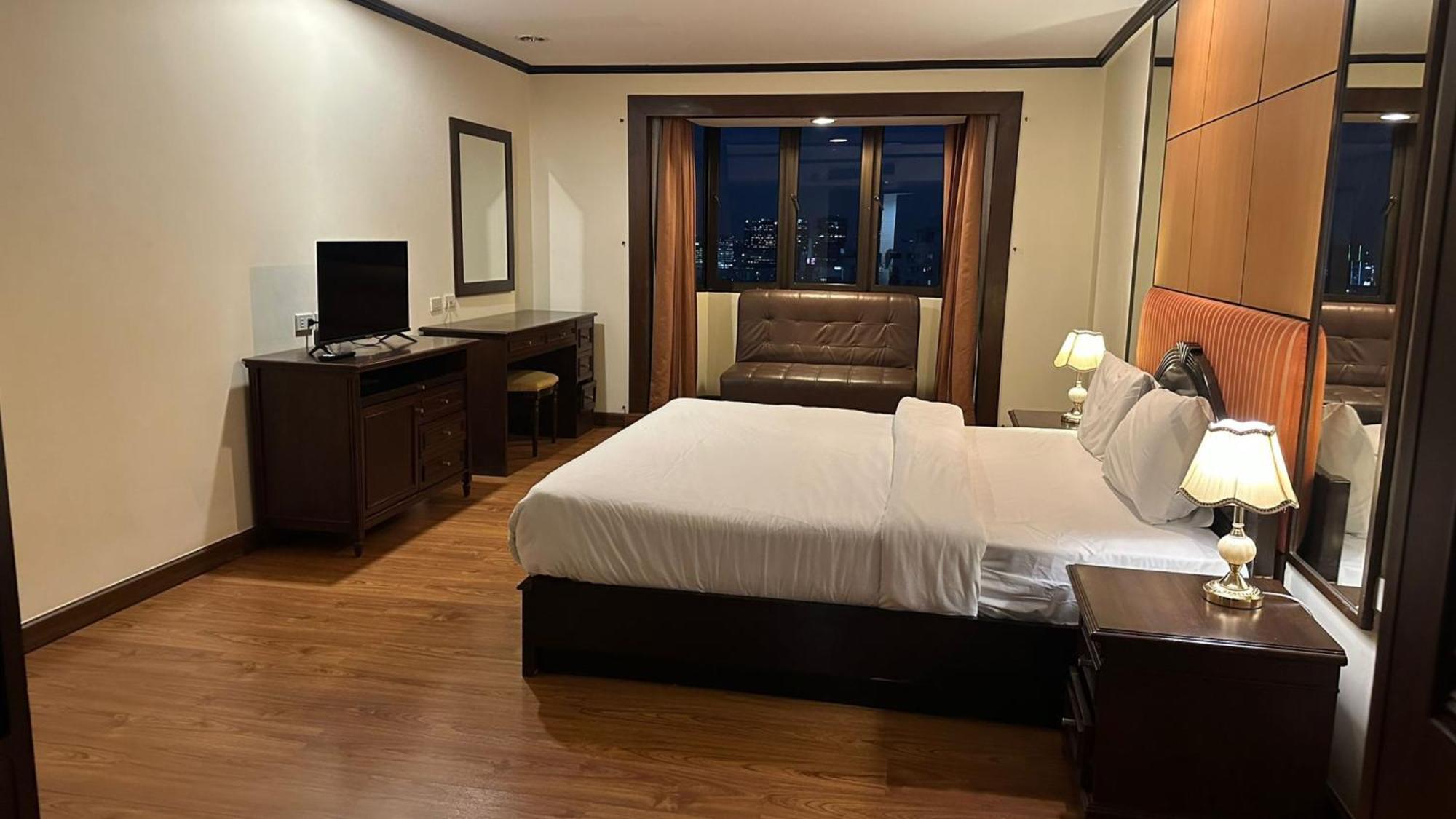 Omni Tower Sukhumvit Soi 4 Direct Daire Bangkok Dış mekan fotoğraf