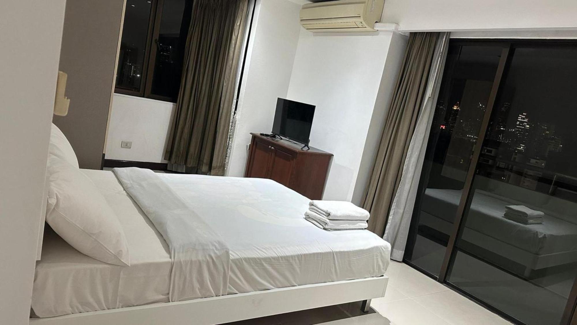 Omni Tower Sukhumvit Soi 4 Direct Daire Bangkok Dış mekan fotoğraf