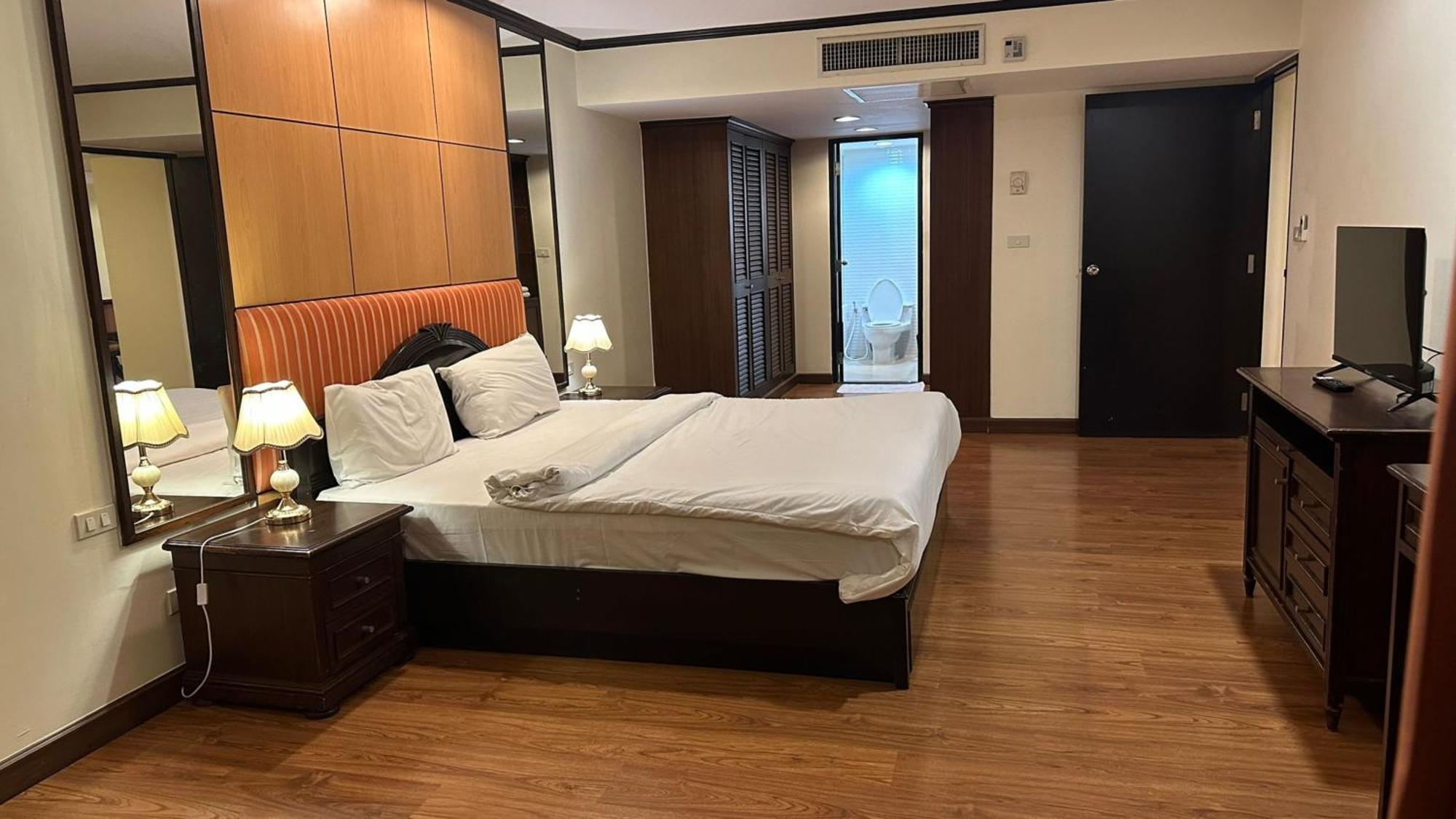 Omni Tower Sukhumvit Soi 4 Direct Daire Bangkok Dış mekan fotoğraf