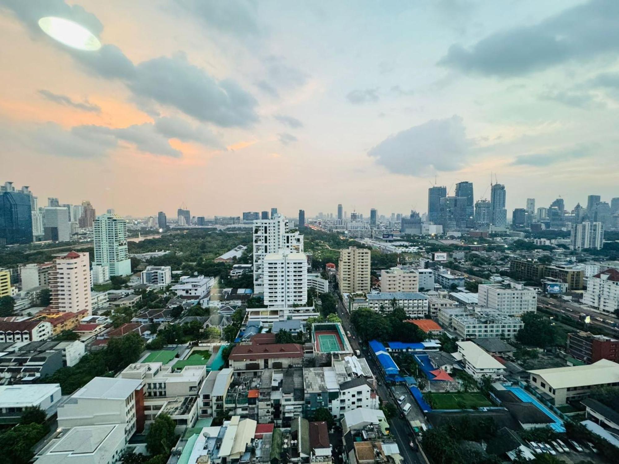 Omni Tower Sukhumvit Soi 4 Direct Daire Bangkok Dış mekan fotoğraf